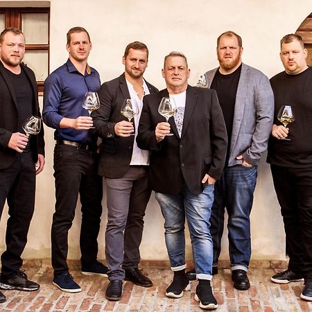 Bed and Breakfast Posestvo Scurek Wine Dobrovo Esterno foto