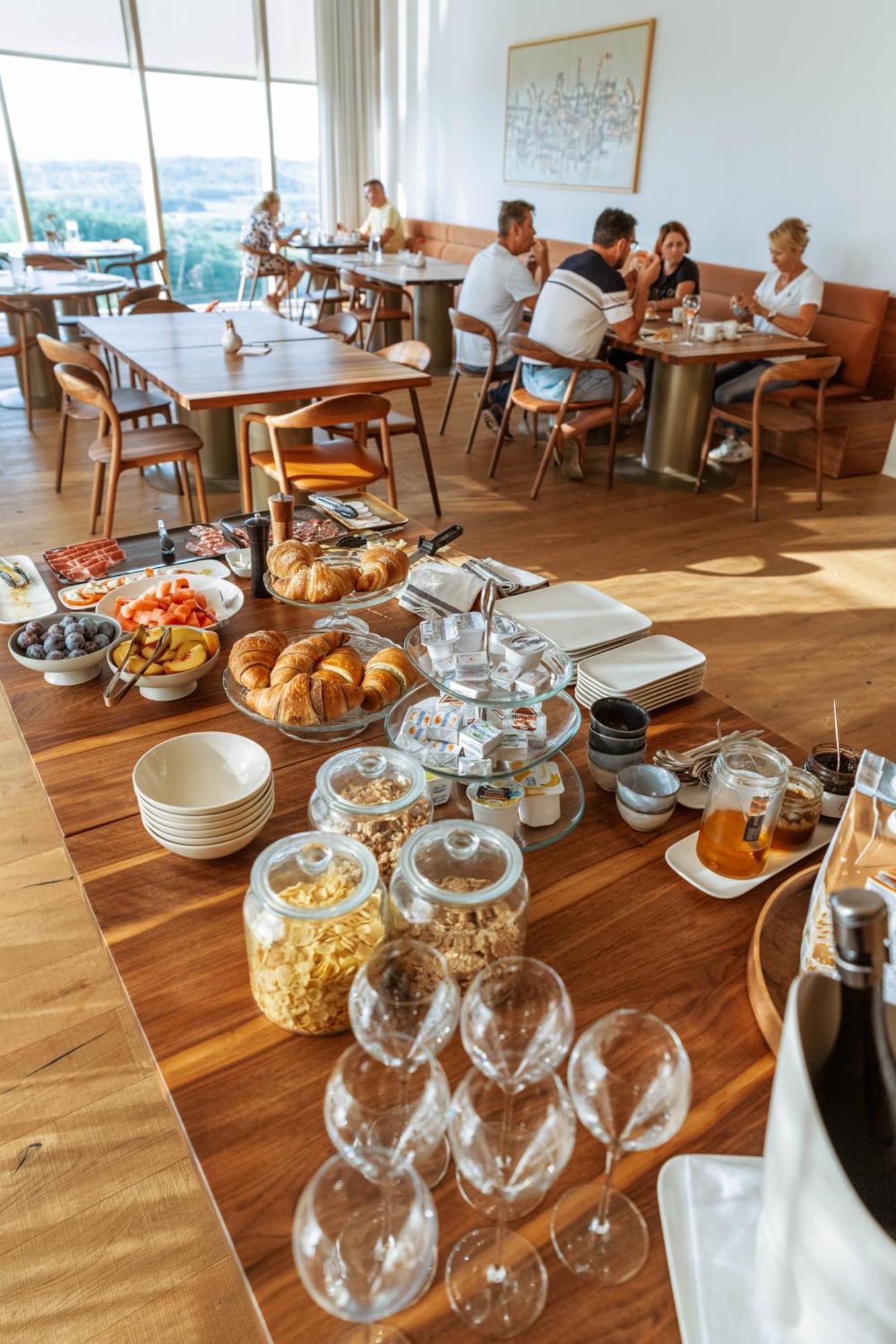 Bed and Breakfast Posestvo Scurek Wine Dobrovo Esterno foto
