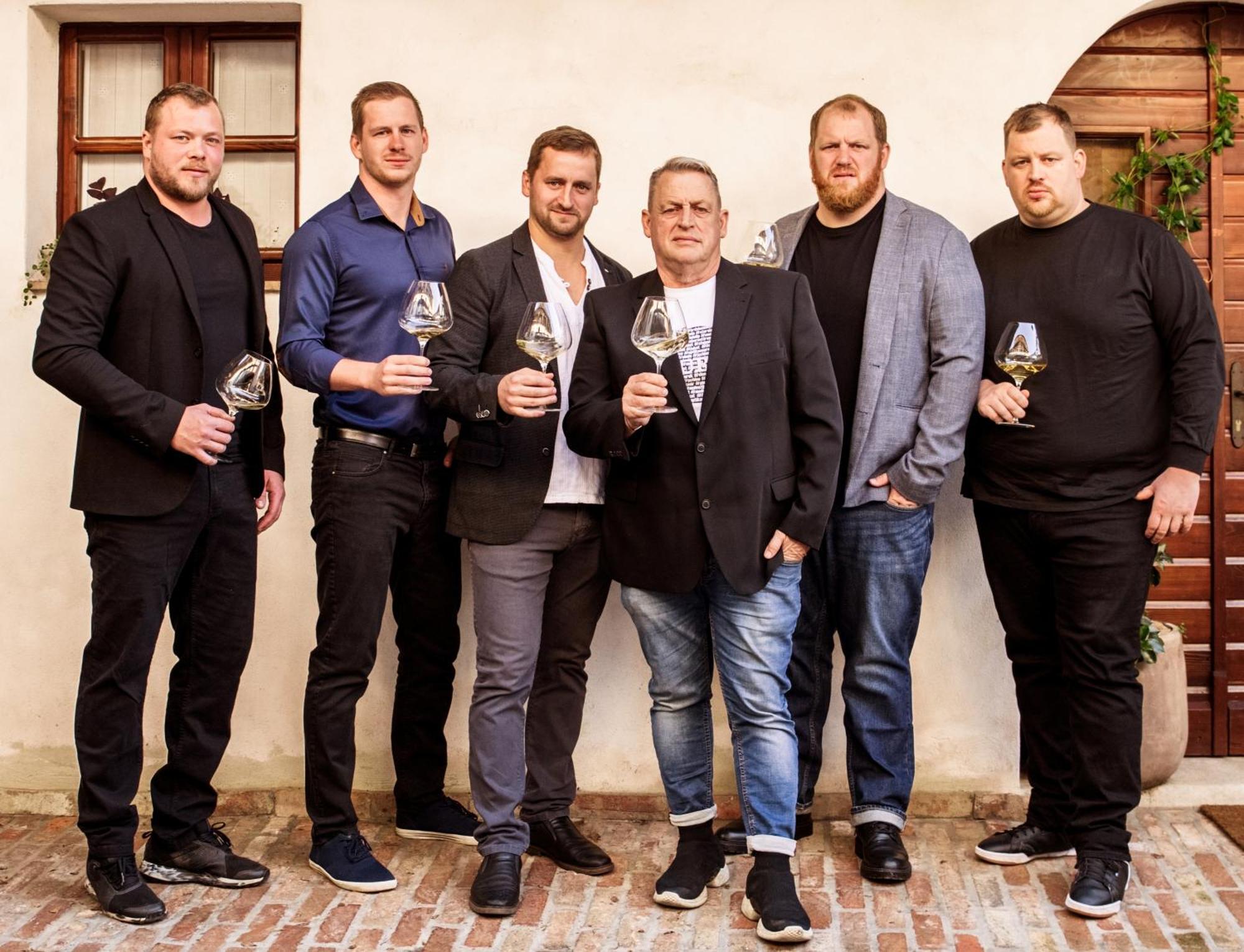Bed and Breakfast Posestvo Scurek Wine Dobrovo Esterno foto